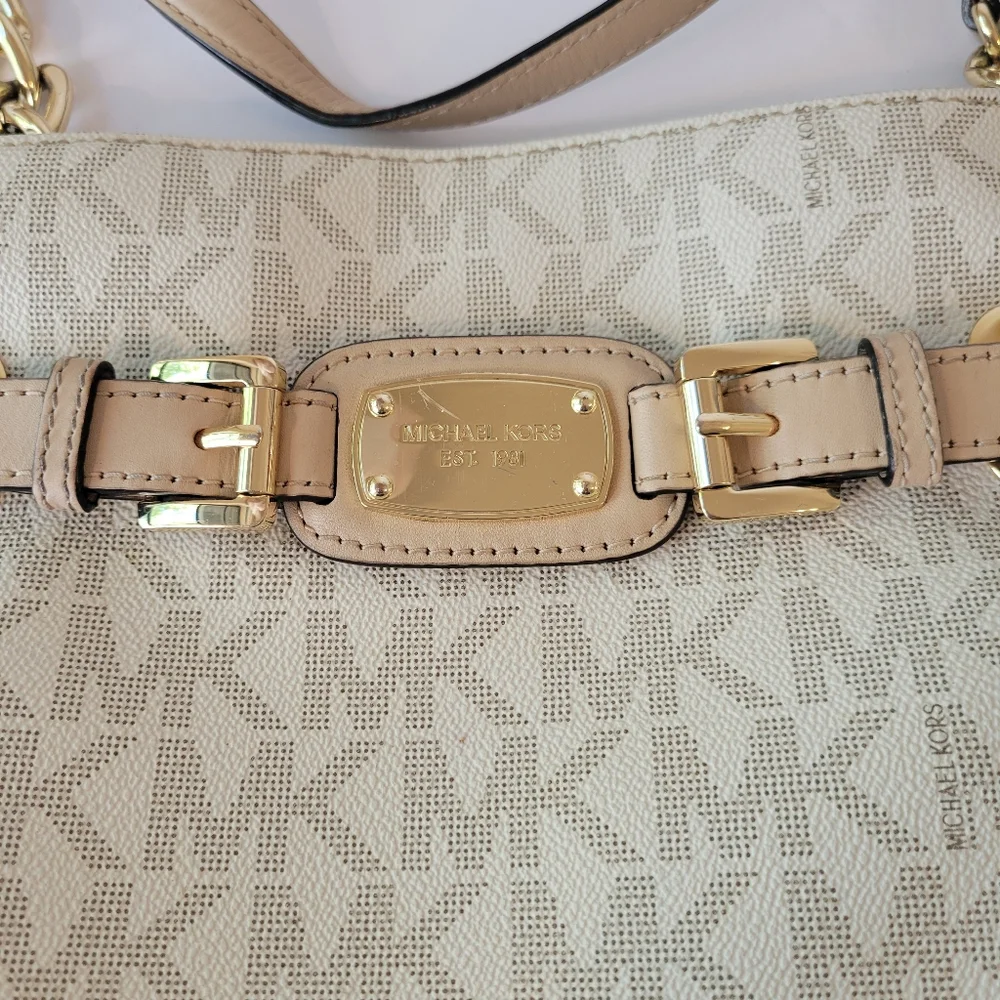 Michael Kors Messenger crossbody bag MK monogram cream/tan